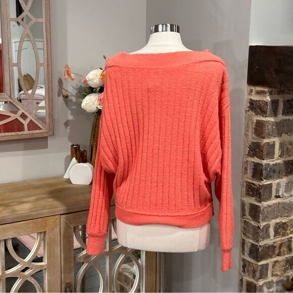 FREE PEOPLE Women’s Cabin Fever Ribbed Sweater in the Size Medium - Picture 12 of 14
